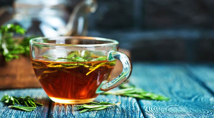 برای افت استرس چه دمنوشی بخوریم؟ 10 چای ضد استرس رزماری