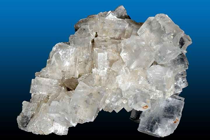 انواع نمک خوراکی و کاربرد آن در آشپزی 13 انواع نمک خوراکی - سنگ نمک