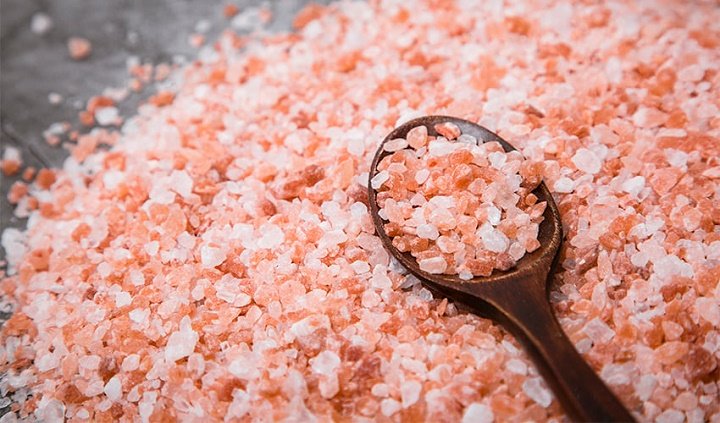 انواع نمک خوراکی و کاربرد آن در آشپزی 16 انواع نمک خوراکی - نمک صورتی هیمالیا